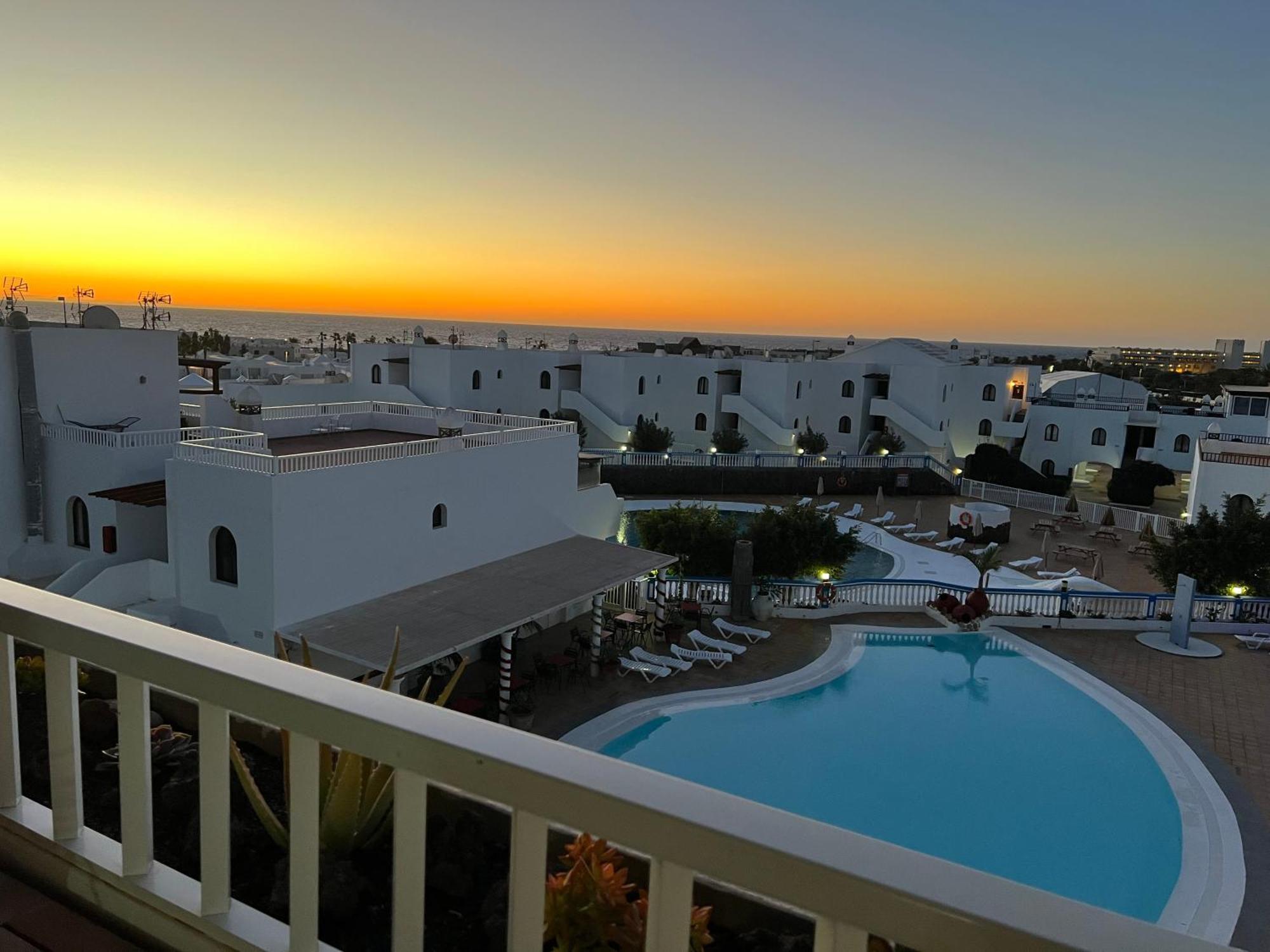 Ferienwohnung New Pools Wonderful Views Ac Costa Teguise Exterior foto